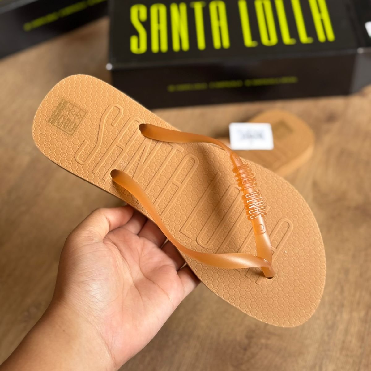 Chinelo Santa Lolla Feminino Caramelo - Tira Translúcida - Imagem 2
