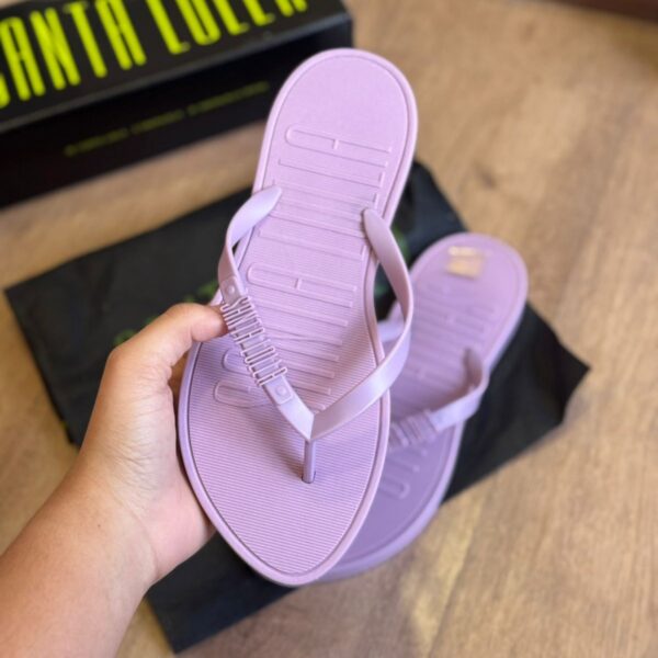 Chinelo Santa Lolla Feminino Borracha Lilás - Logo em Strass Cristal