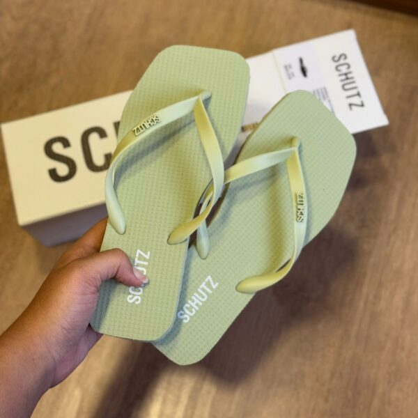 Chinelo Schutz Classic Bico Quadrado Feminino - Verde