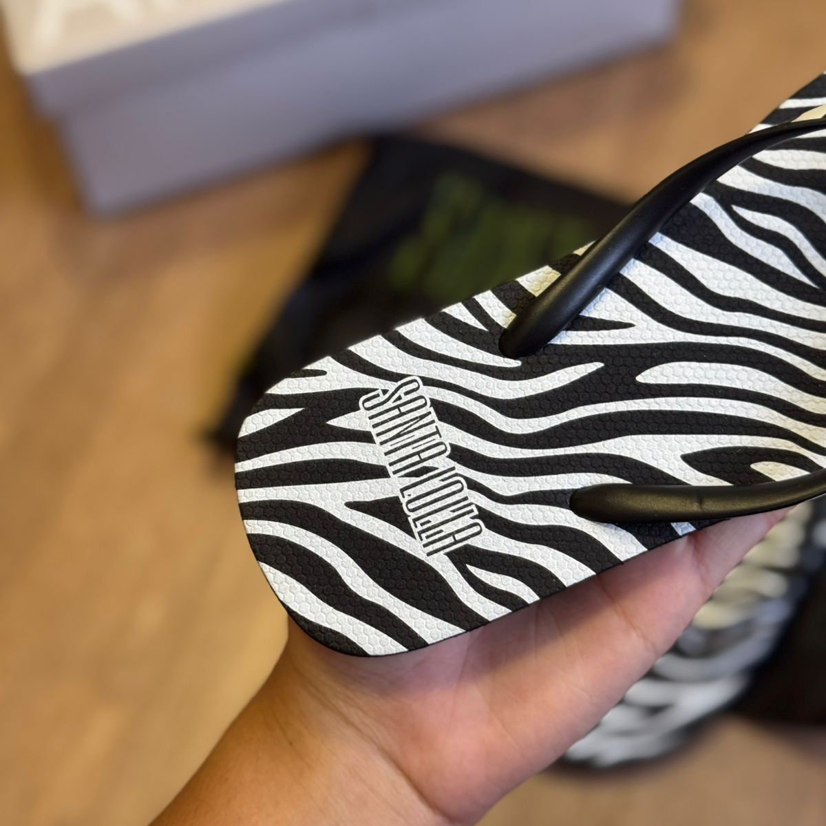 Chinelo Santa Lolla Feminino Animal Print Zebra - Preto e Branco - Imagem 3