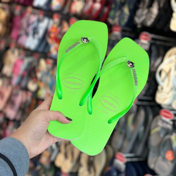Chinelo Havaianas Slim Square Neon Feminino - Docinho (Meninas Super Poderosas)