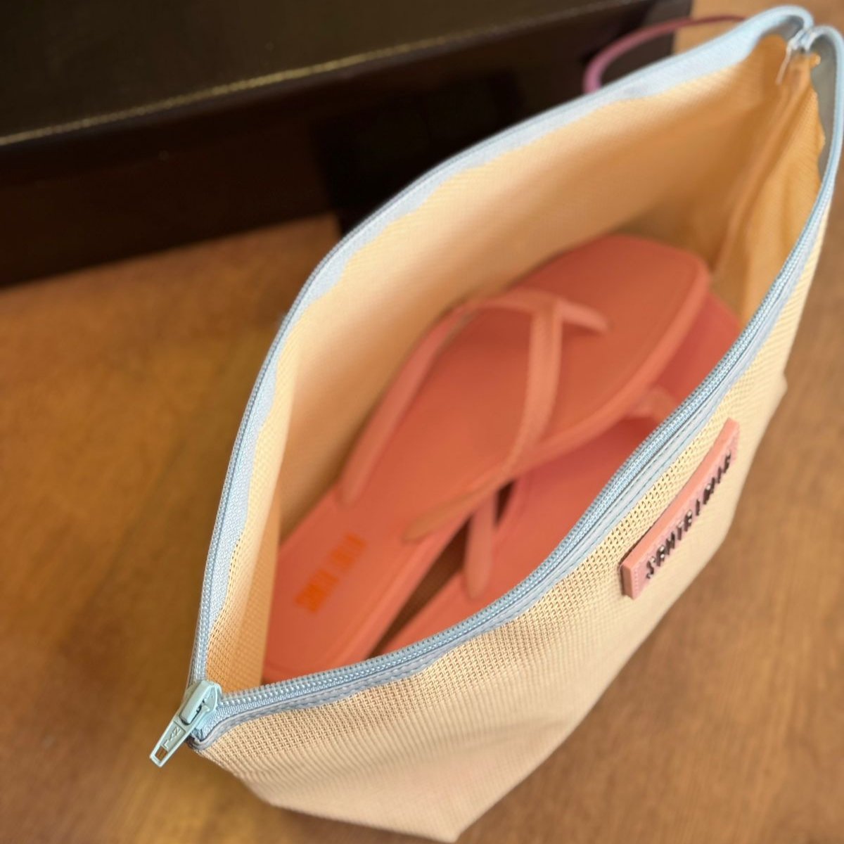 Sandália Santa Lolla Flip Flop Bico Quadrado Feminina - Rosa Chiclete - Imagem 2