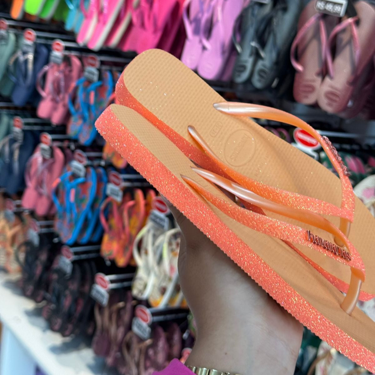 Chinelo Havaianas Slim Square Sparkle Feminino - Laranja Peach com Glitter - Imagem 3